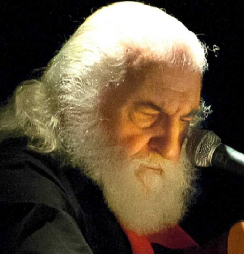 José Larralde, el cantor de las injusticias y desigualdades, cumple 84 años