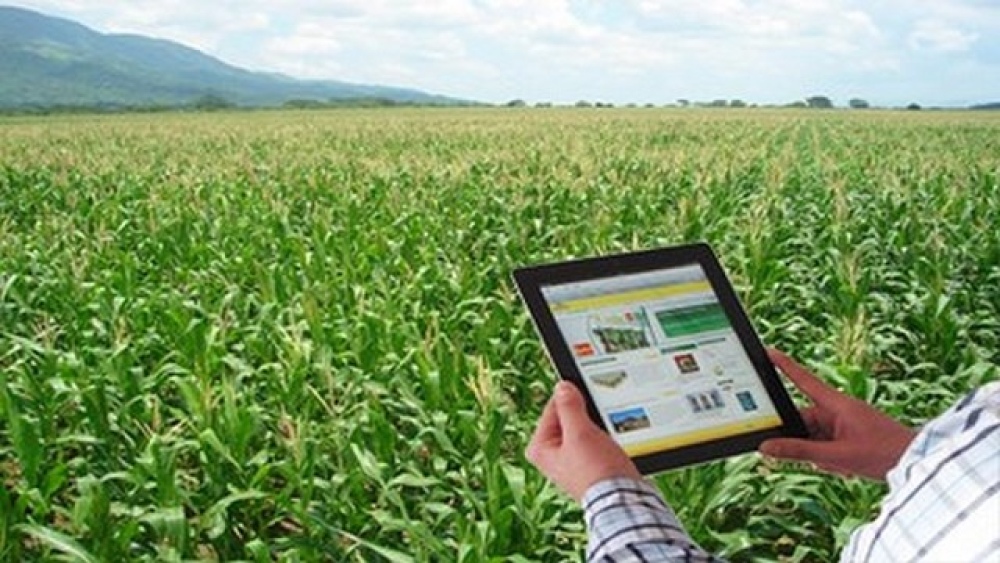 Charla Agricultura de Precisión y las nuevas tecnologías aplicadas al campo