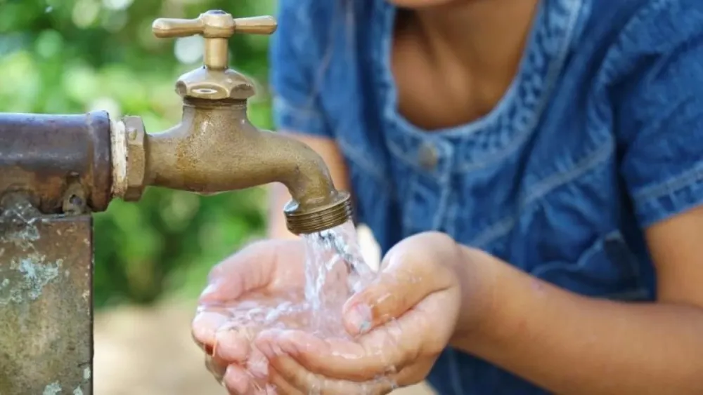 Firman convenio para renovar y ampliar la red de agua potable de Rivera