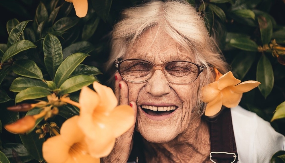 Taller vivencial con adultos mayores: El rol de la mujer