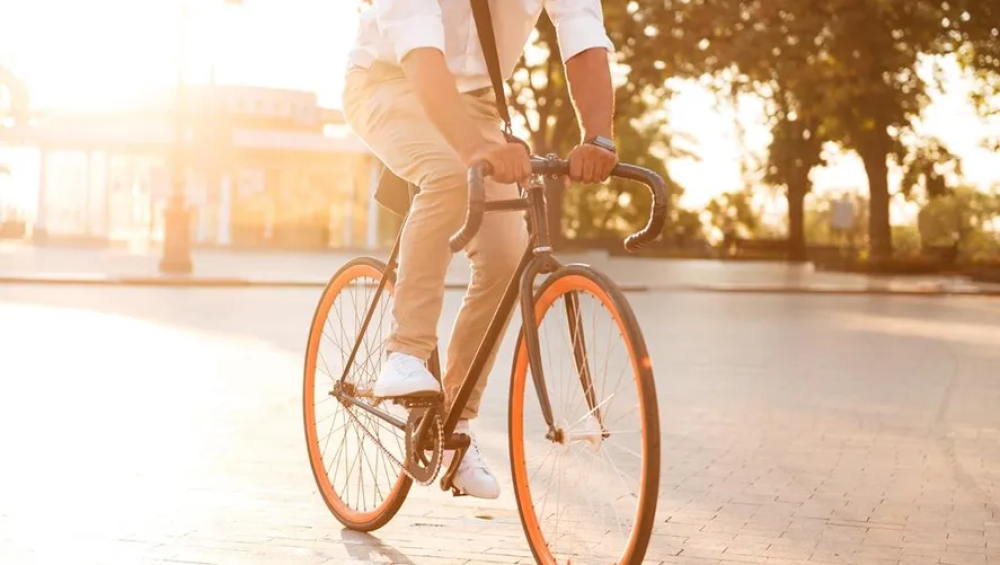 El gobierno bonaerense promulgó la ley que promueve el uso de la bicicleta como medio de transporte saludable