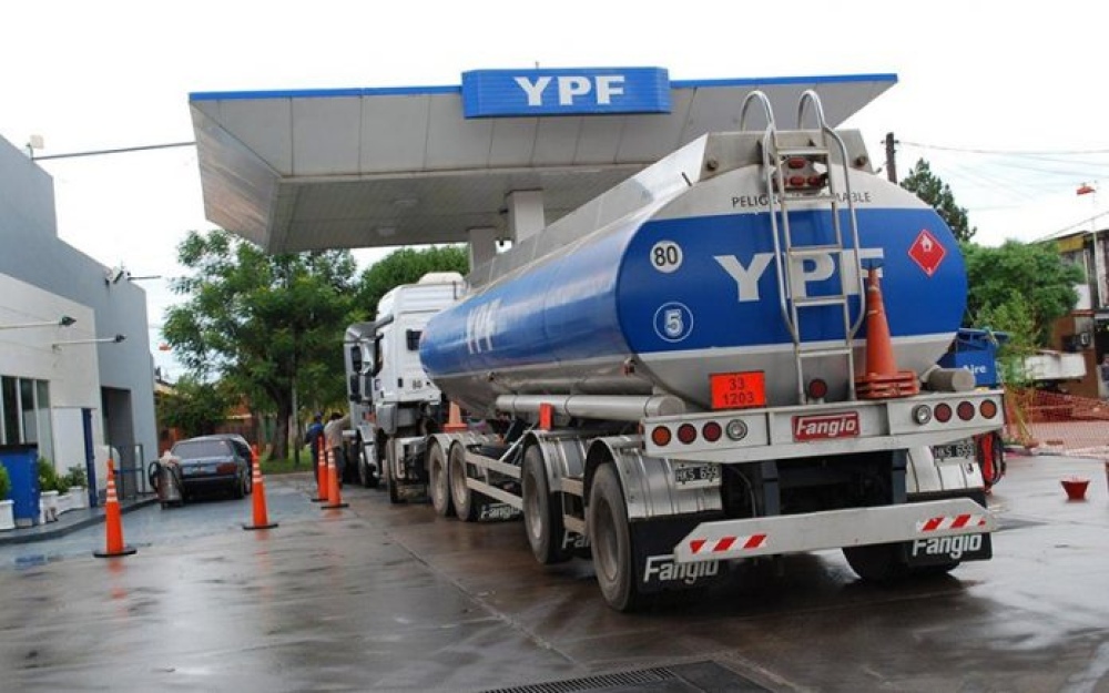 YPF aseguró que el campo tiene garantizado el abastecimiento porque aumentó la distribución de gasoil