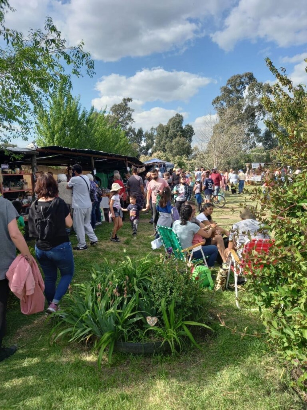 Domingo 12: Feria Rural Villa Arias en Cabaña don Tomás