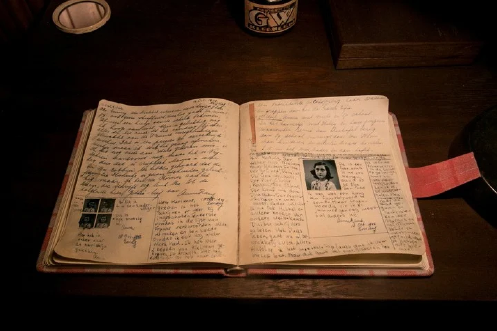 A 75 años de la publicación del Diario de Ana Frank, sigue aportando nuevas lecturas