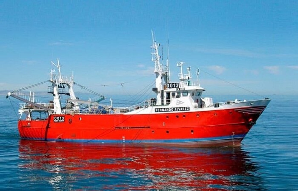 Alerta de la pesca artesanal por el arribo de Conarpesa a Puerto Rosales