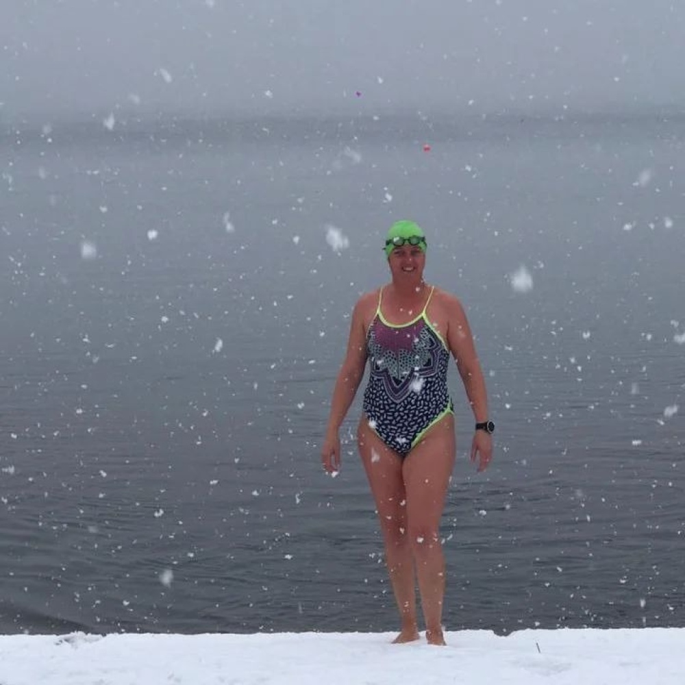 Una montehermoseña buscará romper un récord Guinness de nado en aguas frías
