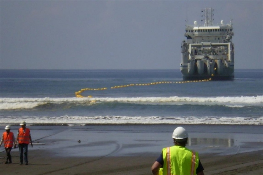 En la actualidad, Argentina recibe internet gracias a la fibra óptica que ingresa desde el mar en la localidad de Las Toninas. 