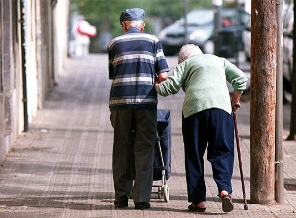 Advierten que una de cada cuatro personas mayores vive en hogares con pobreza estructural