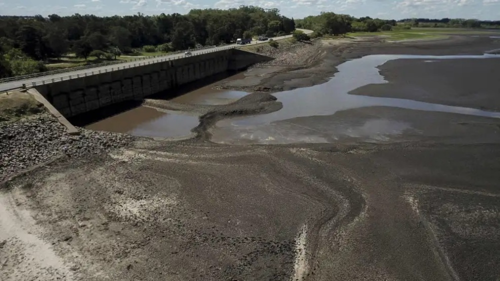 Uruguay: La crisis del agua potable se debe a sequía, demasiada sal y mala gestión pública