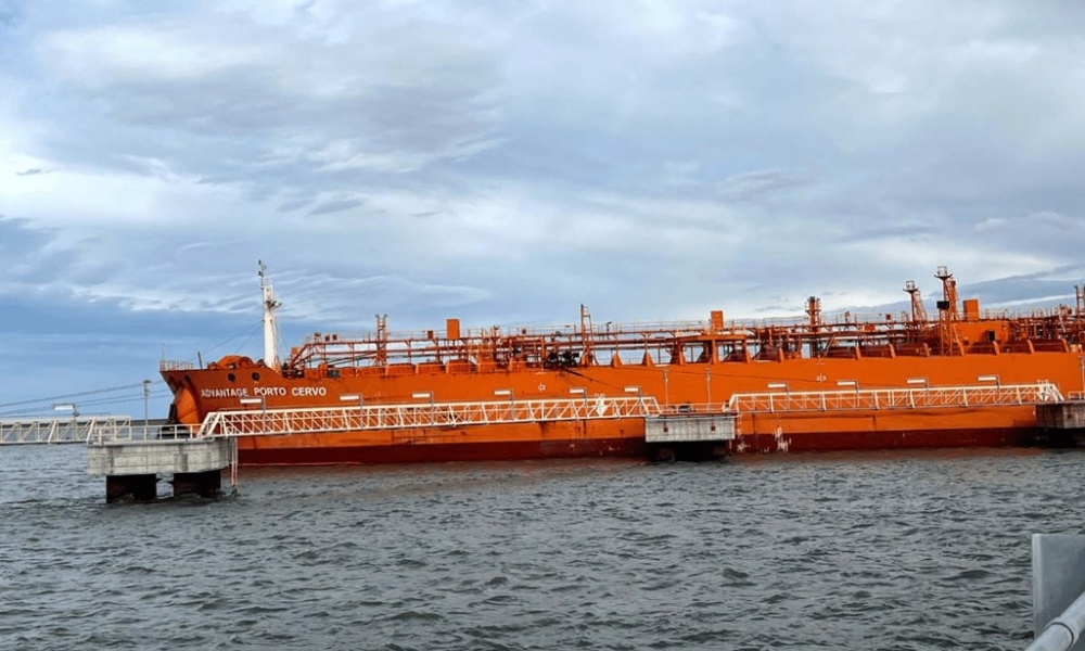 Bahía Blanca: se realizó la primera exportación de petróleo desde Puerto Galván