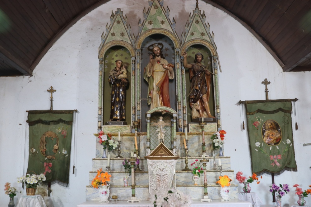 Proponen declarar Patrimonio y Monumento Histórico una centenaria capilla de adobe, hecha por inmigrantes alemanes