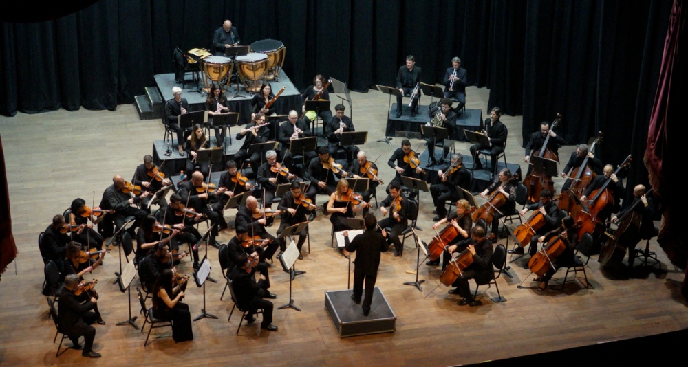 Bahía Blanca: La Orquesta Sinfónica se presenta en el Teatro Municipal con obras de Dvorak y Brahms