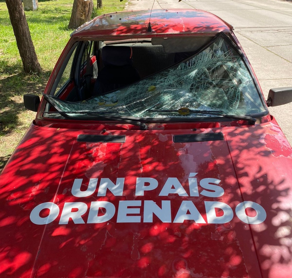 Violencia Política: Un auto y dos locales partidarios fueron brutalmente atacados en las últimas horas