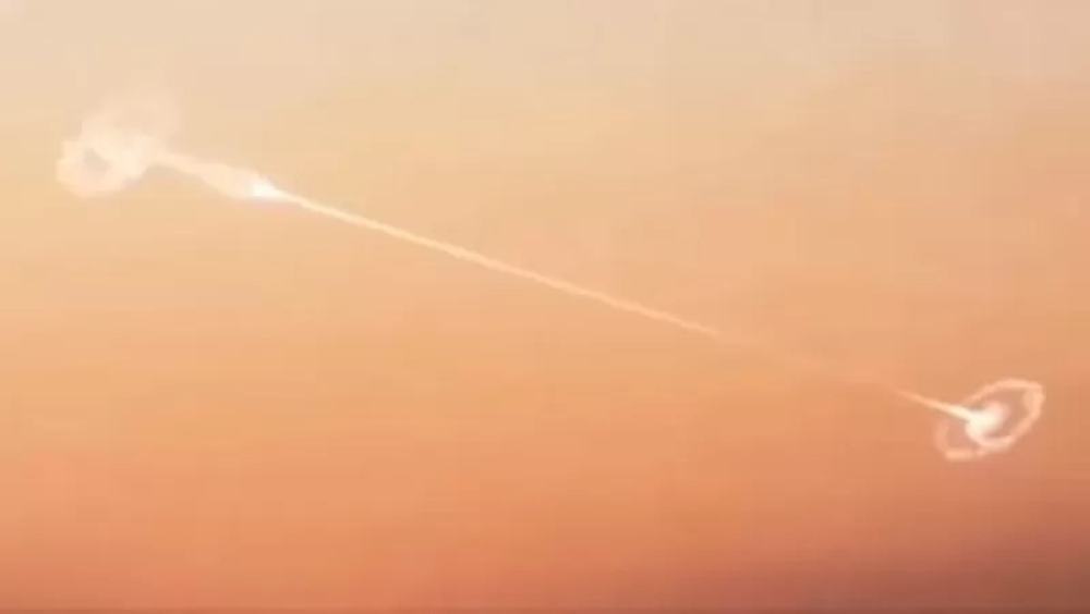 "Otra Dimensión": Filmaron un supuesto OVNI “disparando un rayo" en Trelew y el video se viralizó en redes