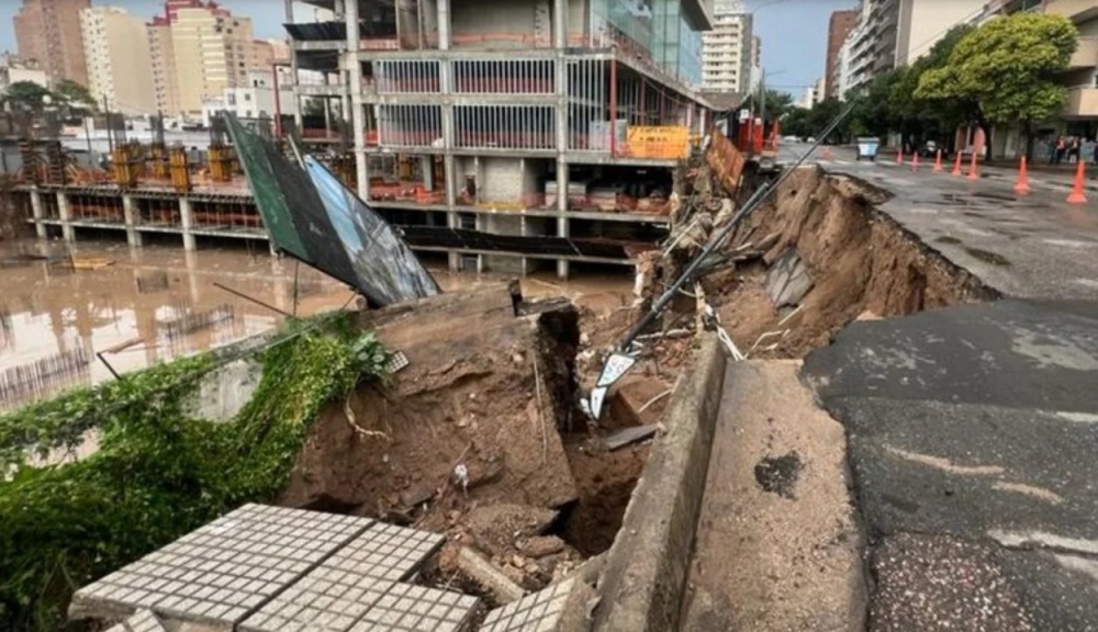 Agresivo temporal en Córdoba: derrumbes, destrozos y decenas de evacuados