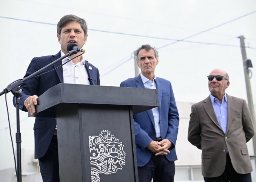 Axel Kicillof inauguró obras de pavimentación y una nueva estación transformadora en Coronel Suárez