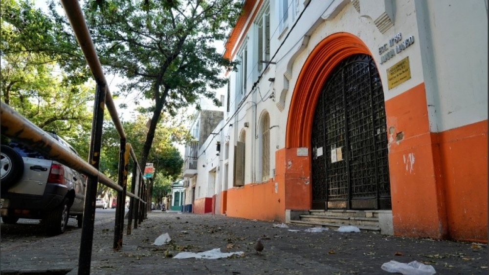 El terror por el crimen organizado paraliza a Rosario: sin clases, colectivos, taxis ni recolección de residuos