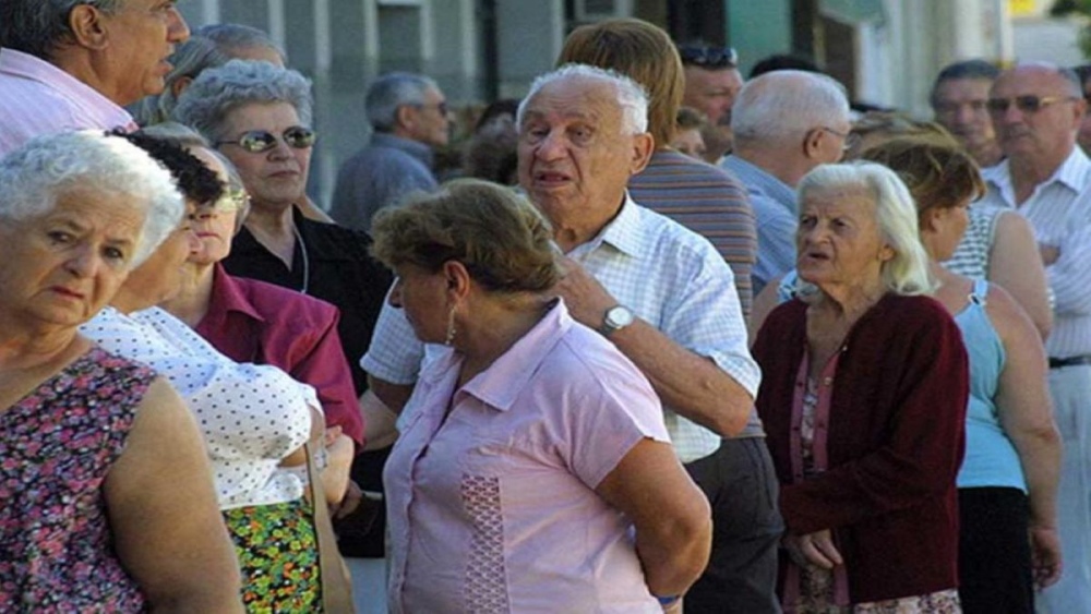 Jubilados: Aumento y tope al bono de $70.000 en abril; fijan un proporcional para cobrar