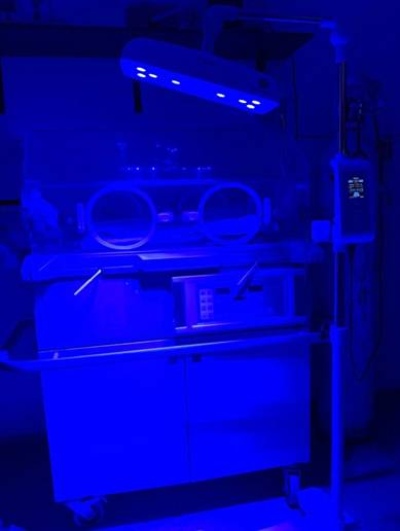 Nuevo equipo de luminoterapia para Neonatología