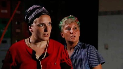 Teatro: El Duelo y Las vecinas, mujeres que intentan permanecer en un mundo apocalíptico