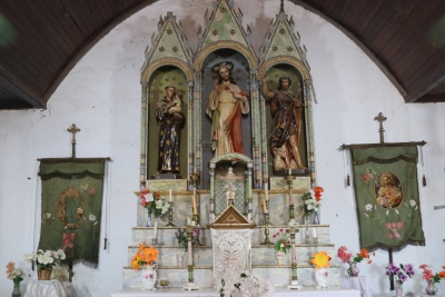 Proponen declarar Patrimonio y Monumento Histórico una centenaria capilla de adobe, hecha por inmigrantes alemanes