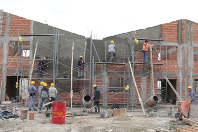 Avanza la construcción de más de 50 mil viviendas en todo el territorio bonaerense