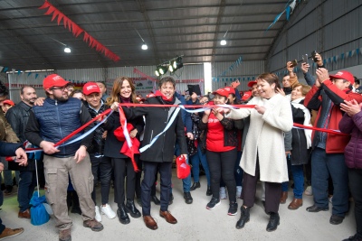 El Gobernador Kicillof inauguró una planta empaquetadora de cebollas en la localidad de Pedro Luro