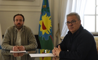 Refuerzo salarial de trabajadores municipales: Bordoni de Tornquist y Matzkin de Pringles recibiran asistencia de Provincia