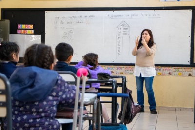 Inflación: El Gobierno bonaerense reabrió la mesa paritaria con docentes y estatales