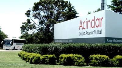La siderúrgica Grupo Acindar paraliza plantas durante un mes por caída de ventas