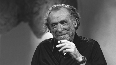 30 años de la muerte del escritor Charles Bukowski: "Morir tiene su lado difícil... me siento sobre mi propia sombra"
