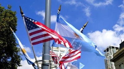 Becan proyectos de importancia pública que fortalezcan los lazos bilaterales de la embajada de Estados Unidos en Argentina